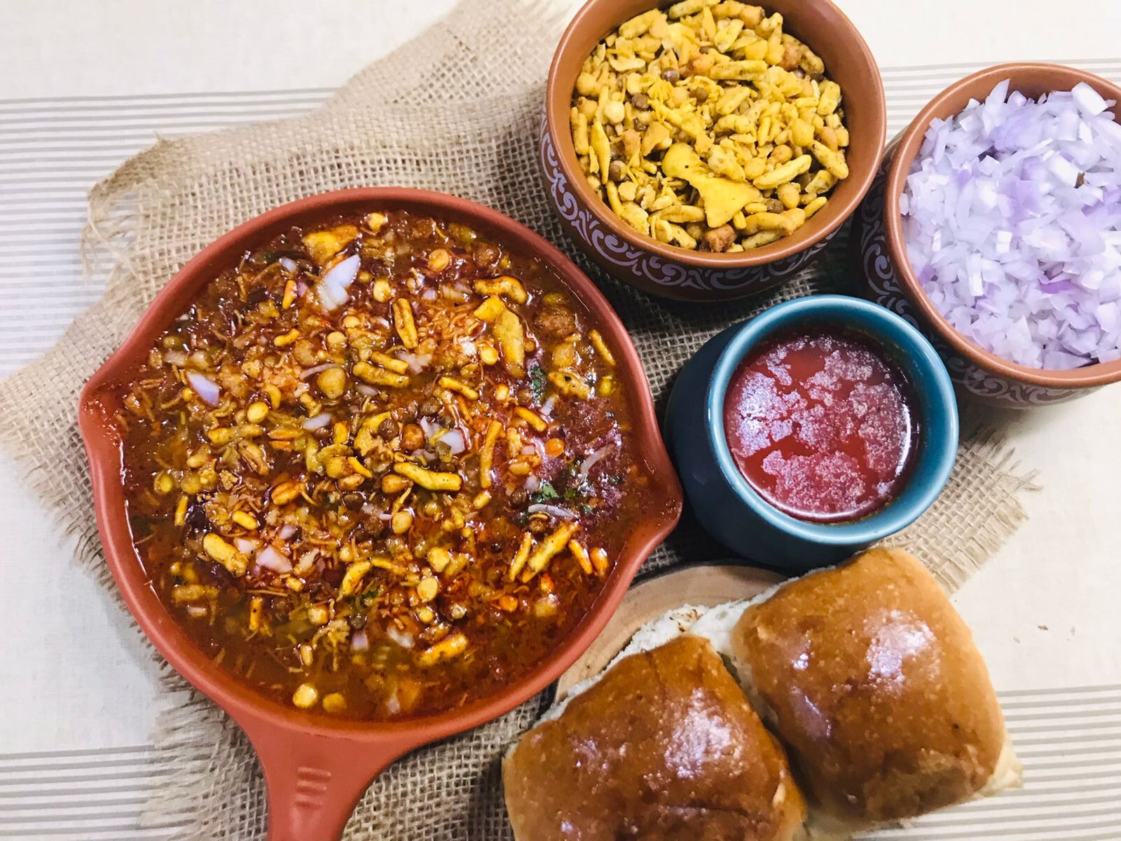 Misal Pav